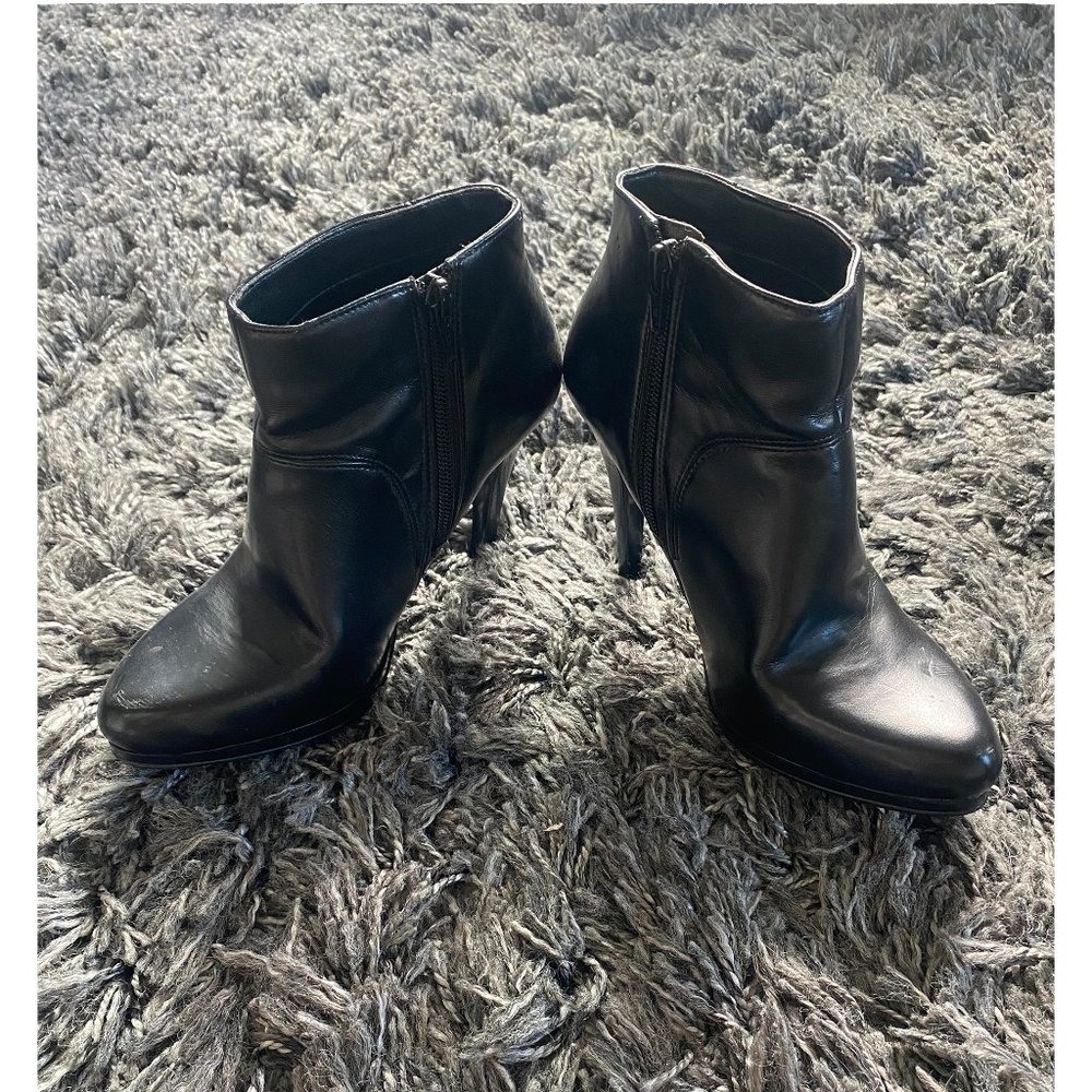 Nine West - Black Leather Ankle Boots